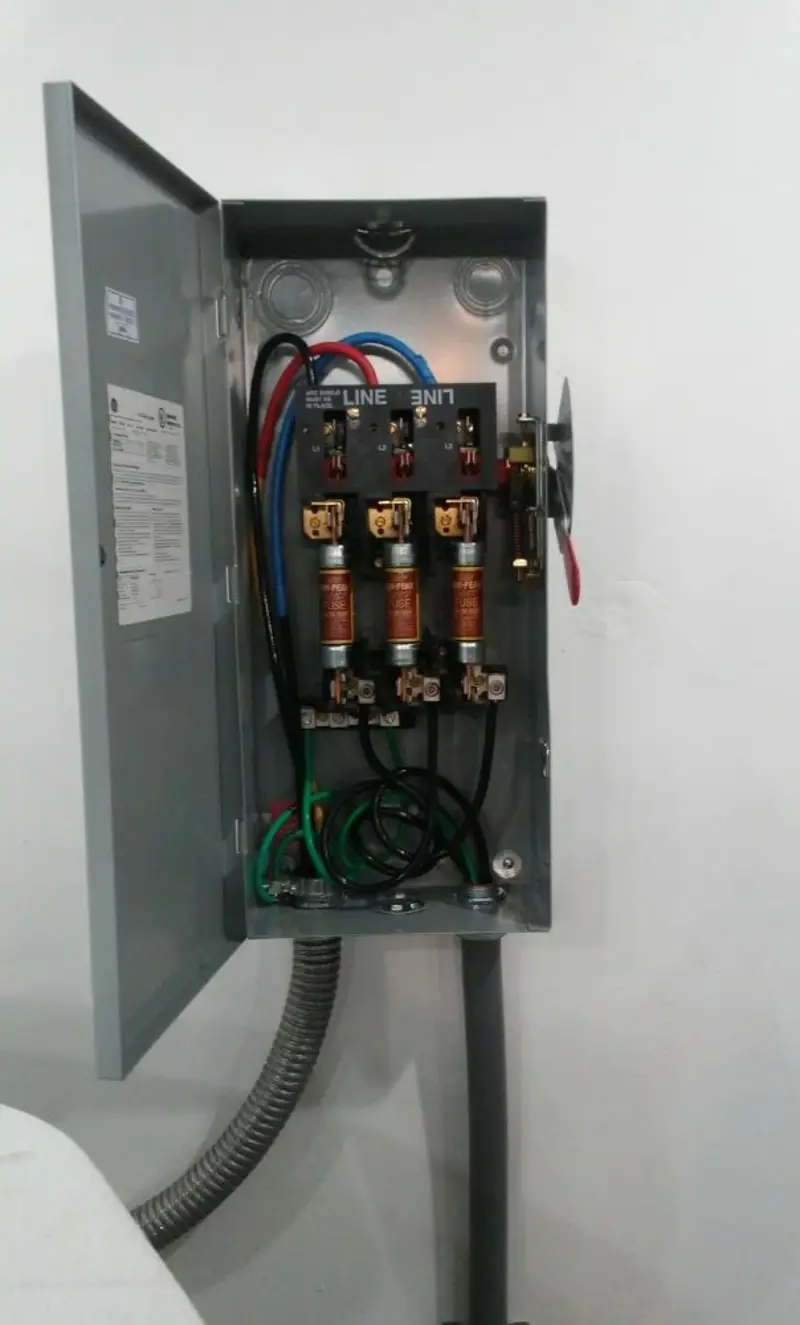 Three-phase disconnect switch installed for Smoke Detector Installation in The Acreage